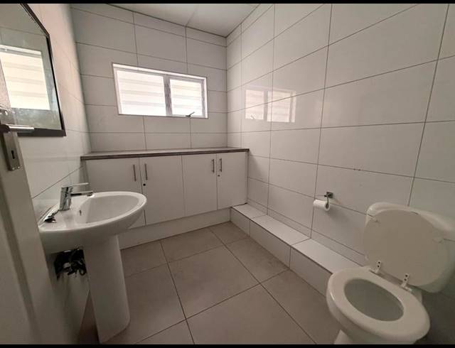BUSINESS PROPERTY TO RENT IN WALMER
